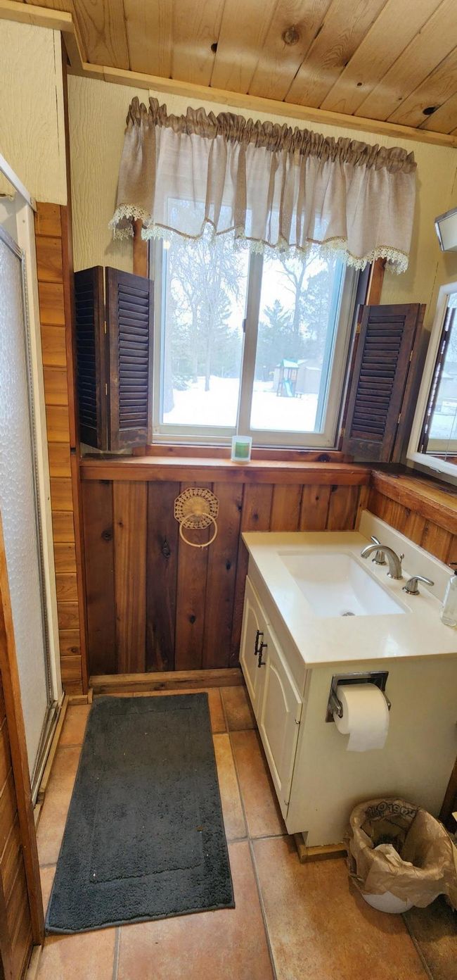 3/4 bath | Image 14