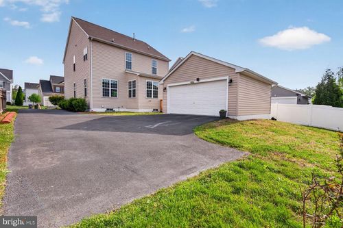 12021 Spring Beauty Rd, BRISTOW, VA, 20136-2224 | Card Image