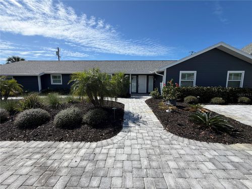15 Gulf Manor Dr, Venice, FL, 34285-2715 | Card Image