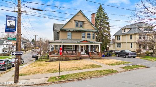 1020 Sunset St, Scranton, PA, 18509-1936 | Card Image