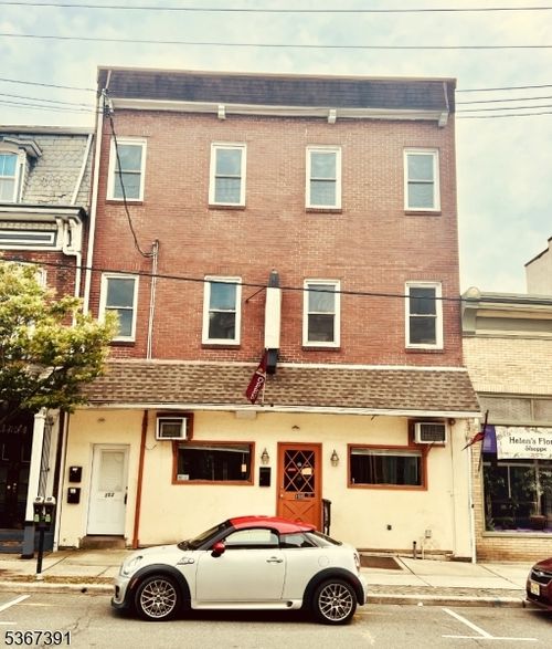 150 S Main St, Phillipsburg, NJ, 08865-2827 | Card Image