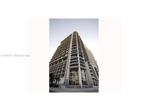 apt-1727-690 Sw 1st Ct, MIAMI, FL, 33130-2924 | Card Image