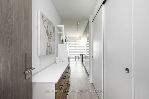 2009-161 Roehampton Ave, Toronto, ON, M4P0C8 | Card Image