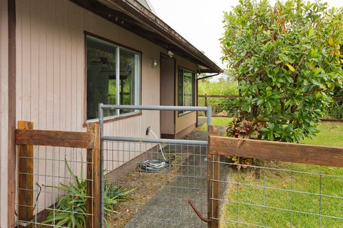 101 Puhili Pl, Hilo, HI, 96720-1438 | Card Image