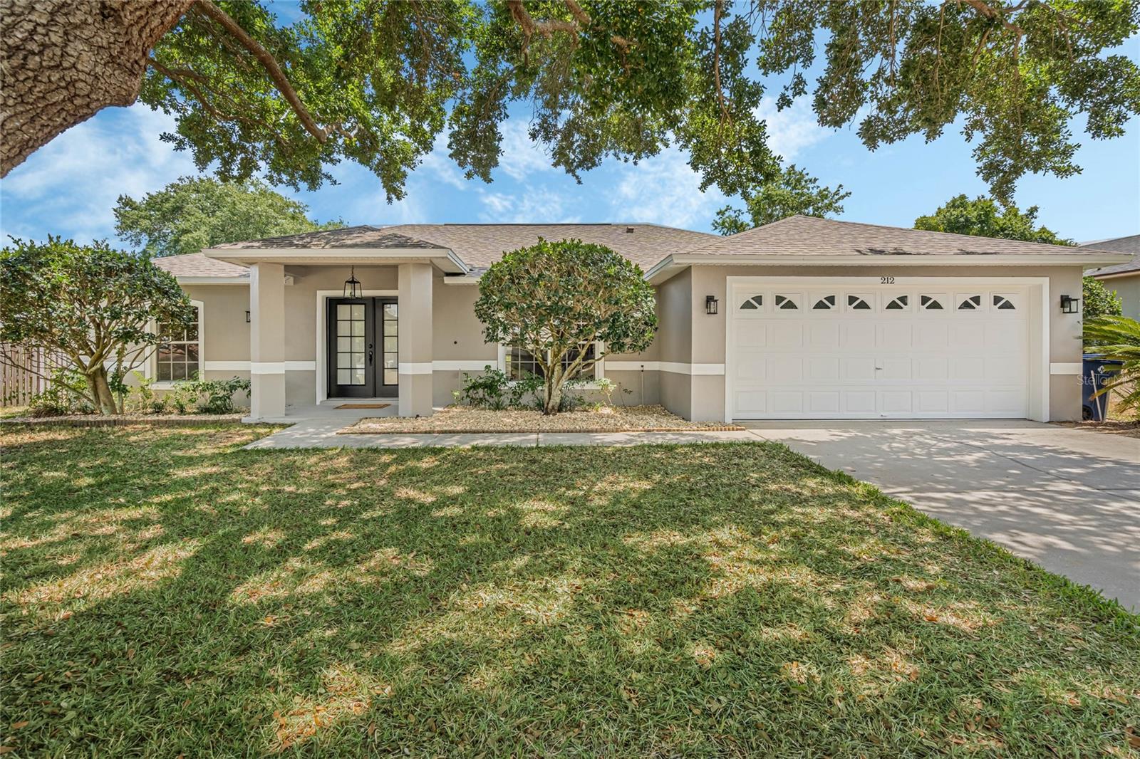 212 Country Lakes Circle, Sold in Groveland Zoocasa