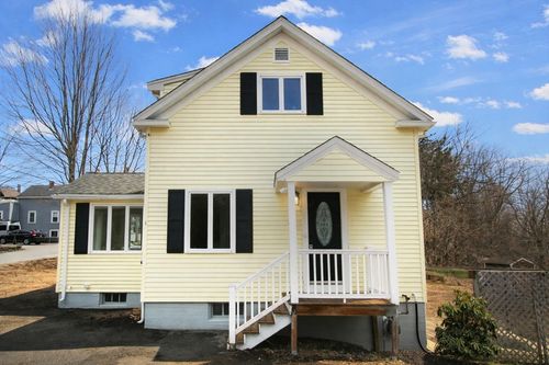 4 Larnard Ct, Amesbury, MA, 01913-3330 | Card Image