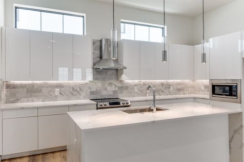 1771 Novela Way, Dallas, TX, 75215-1334 | Card Image