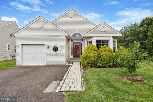 10 Paddington Ter, ROYERSFORD, PA, 19468-4308 | Card Image
