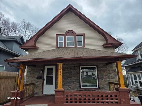 4123 Woodland Ave, Kansas City, MO, 64110-1449 | Card Image