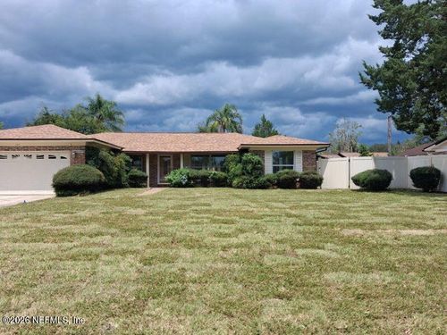 577 Cody Dr, Orange Park, FL, 32073-4216 | Card Image