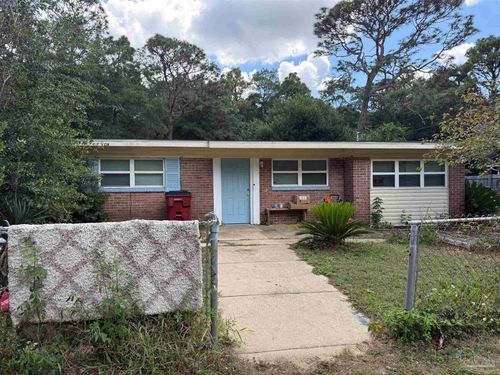 6445 Julia Dr, Milton, FL, 32570-3452 | Card Image