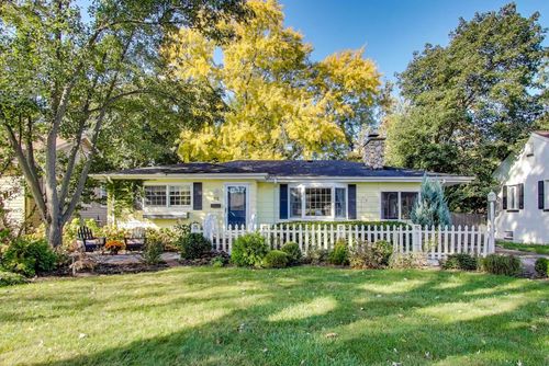 924 Lyford Ln, Wheaton, IL, 60189-6249 | Card Image