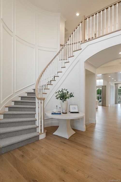 141 Old Cedar Swamp Rd, Jericho, NY, 11753-1221 | Card Image