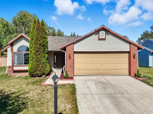 1916 Versailles Village Pl, Fort Wayne, IN, 46808-1481 | Card Image