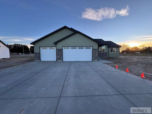 404 Kelton Way, Shelley, ID, 83274-4000 | Card Image