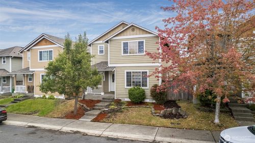 18311 96th Ave E, Puyallup, WA, 98375-6328 | Card Image