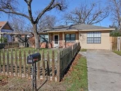213 E 5th St, Lancaster, TX, 75146-2514 | Card Image