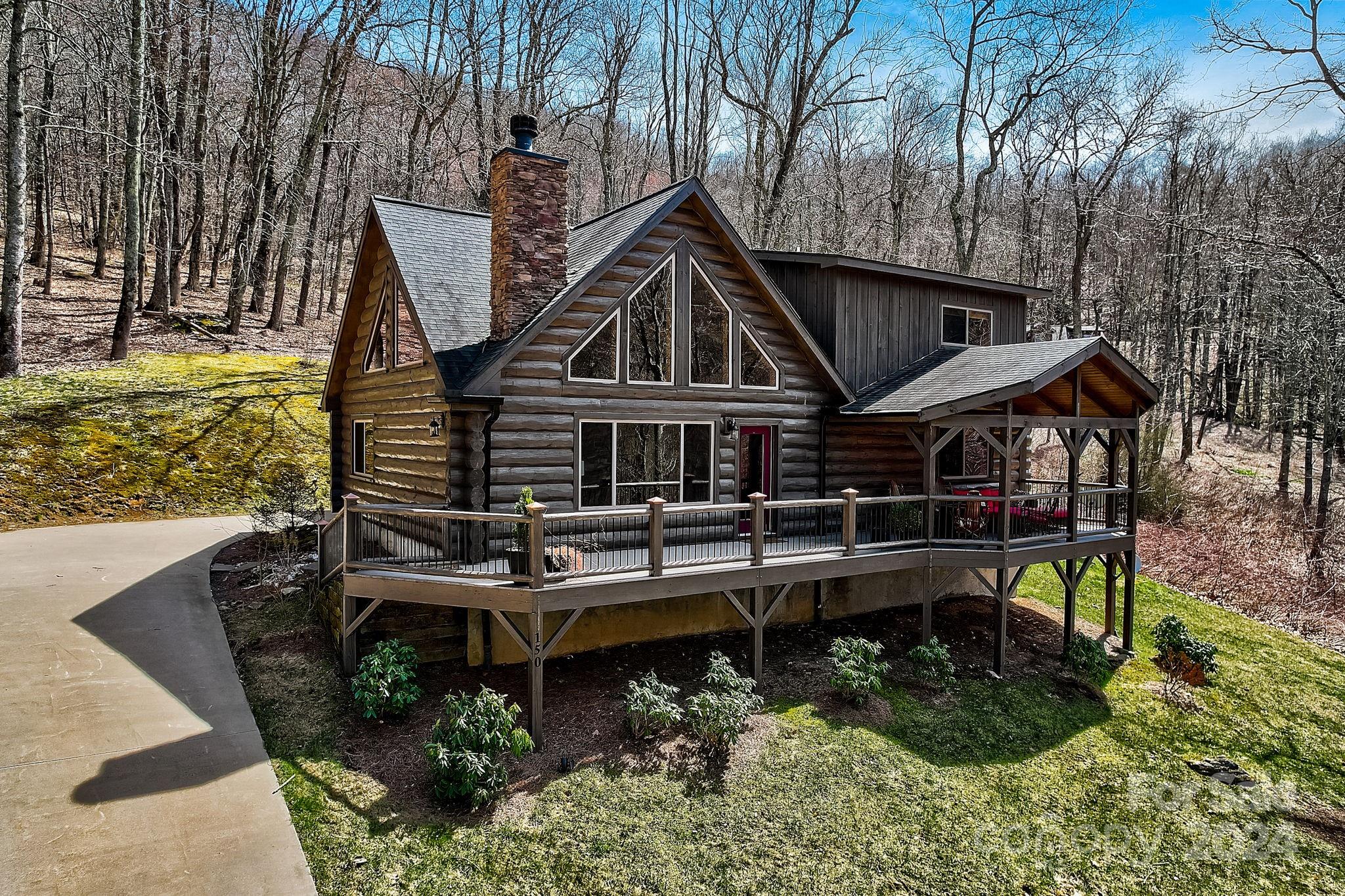 Toi Trl, Maggie Valley, NC 28751