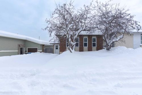 1069 Timberline Dr, Fort Mcmurray, AB, T9K1T9 | Card Image