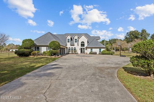 206 Woodrich Ln, Lafayette, LA, 70507-5208 | Card Image