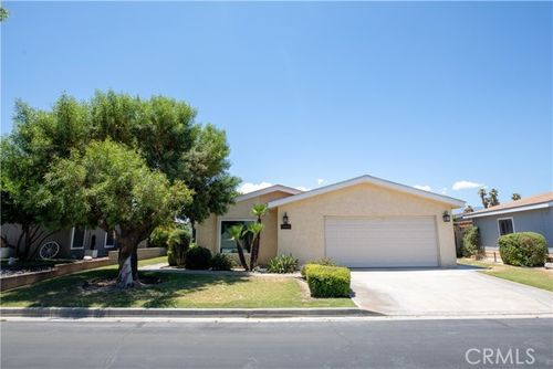 74909 Reins Rd, Thousand Palms, CA, 92276-4128 | Card Image