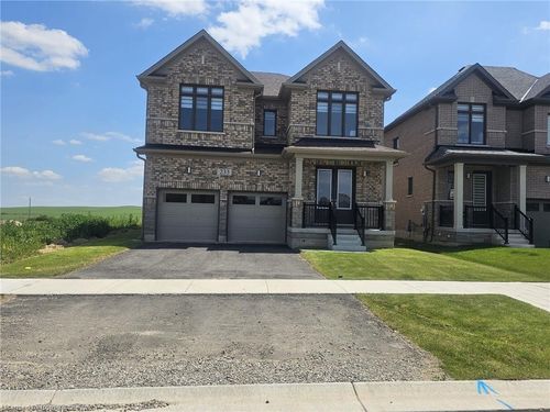 233 Leslie Davis St, Ayr, ON, N0B1E0 | Card Image