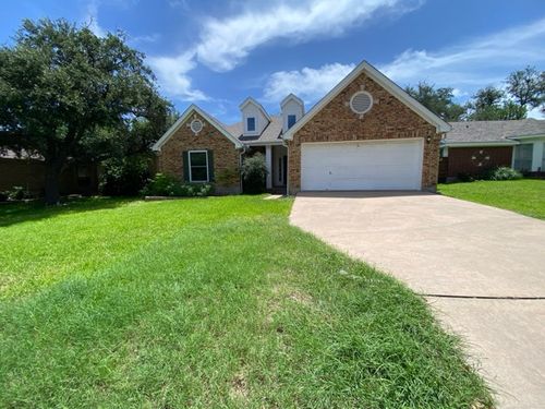 1808 Lion Heart Dr, Cedar Park, TX, 78613-3520 | Card Image