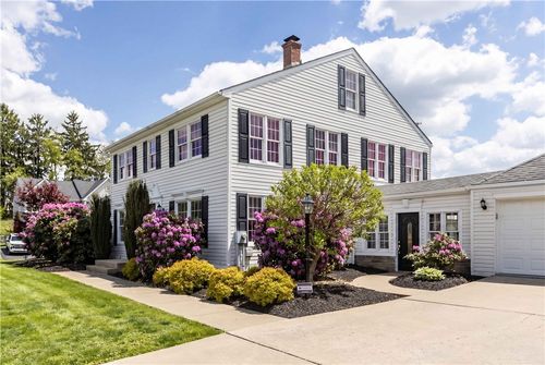3700 Sandy Hill Rd, Gibsonia, PA, 15044-7784 | Card Image