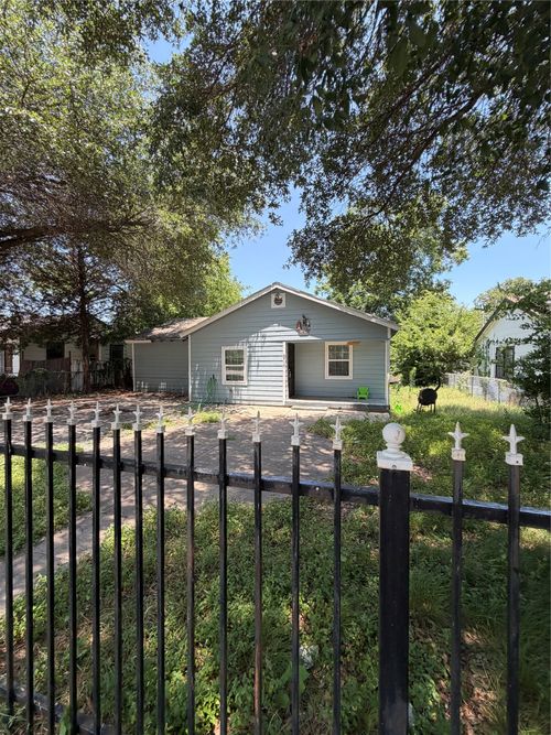 3717 Childress St, Fort Worth, TX, 76119-3539 | Card Image
