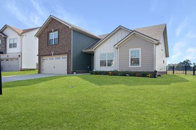 2649 Rafiki Dr, House other with 3 bedrooms, 2 bathrooms and 2 parking in Clarksville TN | Image 3