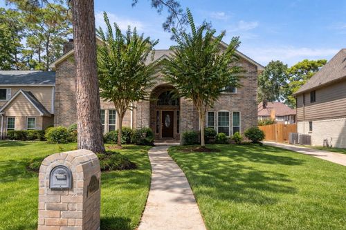 6626 Gentle Bend Dr, Houston, TX, 77069-1714 | Card Image
