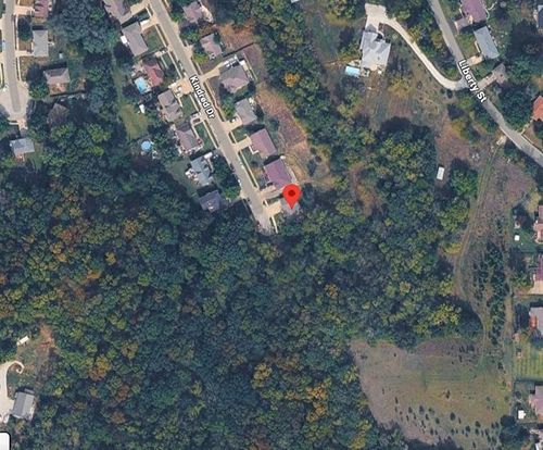 519 Kindred Dr, Smithville, MO, 64089-8494 | Card Image