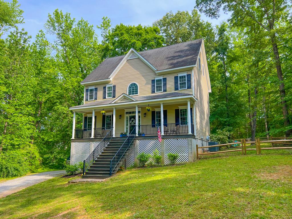 Beachcliff Rd, Blackstone, VA 23824