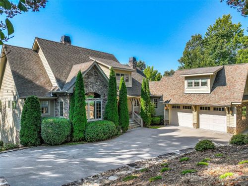 6 Yellow Wood Ln, Horse Shoe, NC, 28742-0010 | Card Image