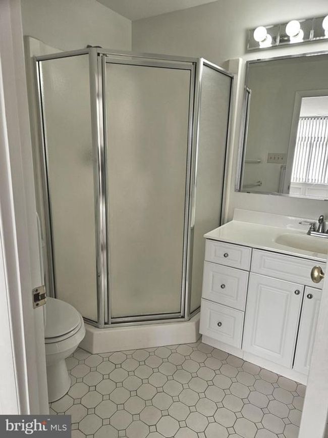 APT-205 - 1 Smeton Pl, Condo with 2 bedrooms, 2 bathrooms and null parking in TOWSON MD | Image 16