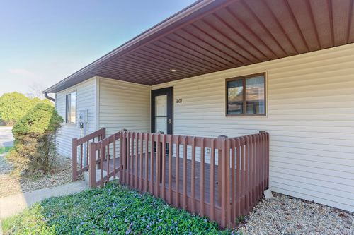 208 Christiana Drive, Niles Township, MI, 49120 | Card Image