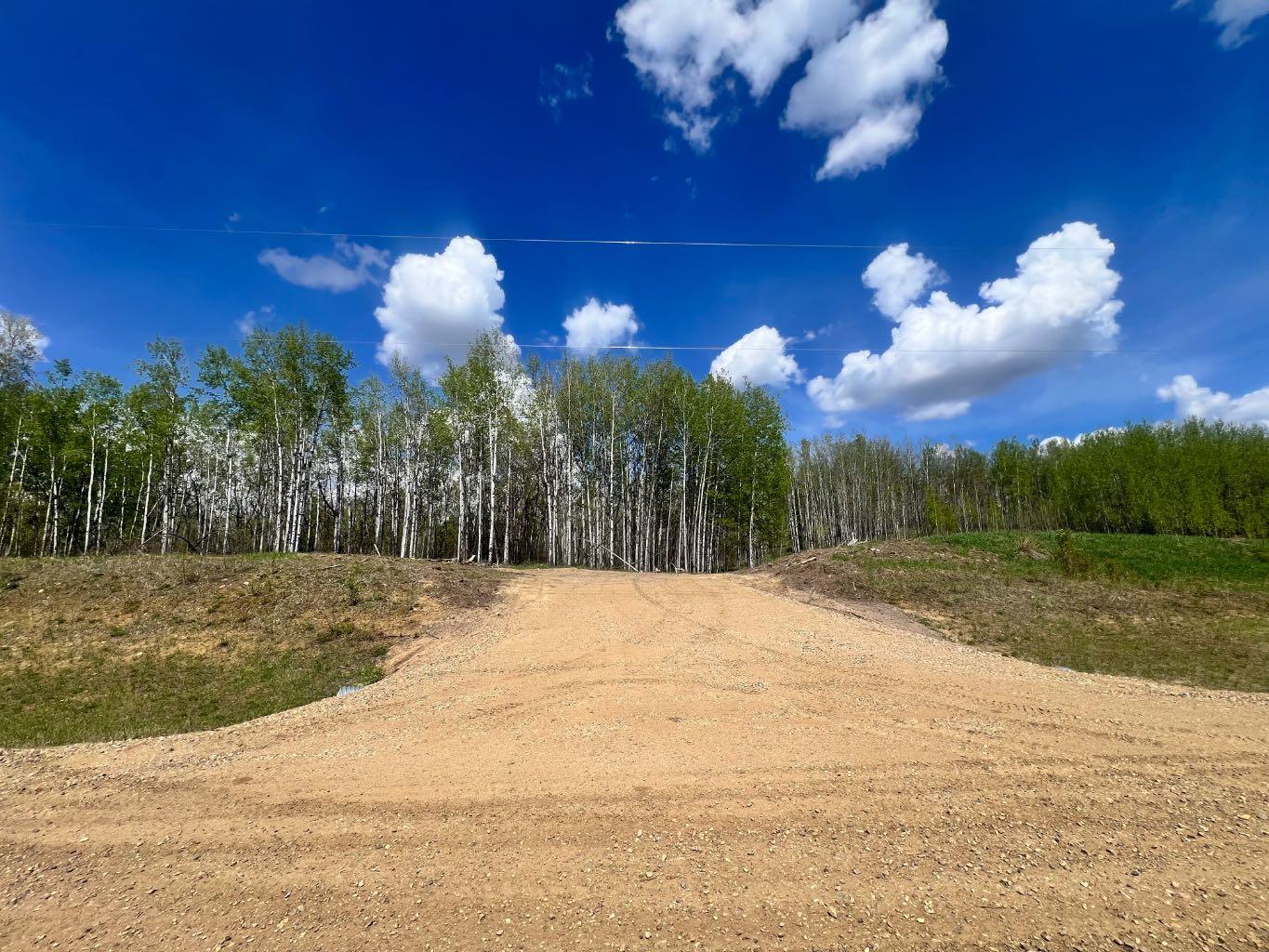 Land in Athabasca
