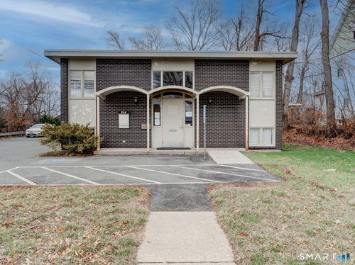 21 Middle Tpke E, Manchester, CT, 06040-4249 | Card Image