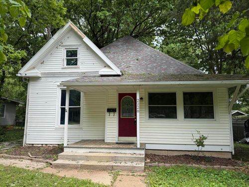 2228 N Concord Ave, Springfield, MO, 65803-2502 | Card Image