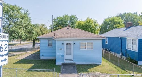 493 Hyde Park Blvd, Niagara Falls, NY, 14303-2268 | Card Image