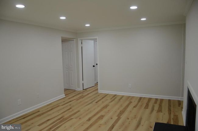 5-201 - 102 Duvall Ln, Condo with 2 bedrooms, 2 bathrooms and null parking in GAITHERSBURG MD | Image 9