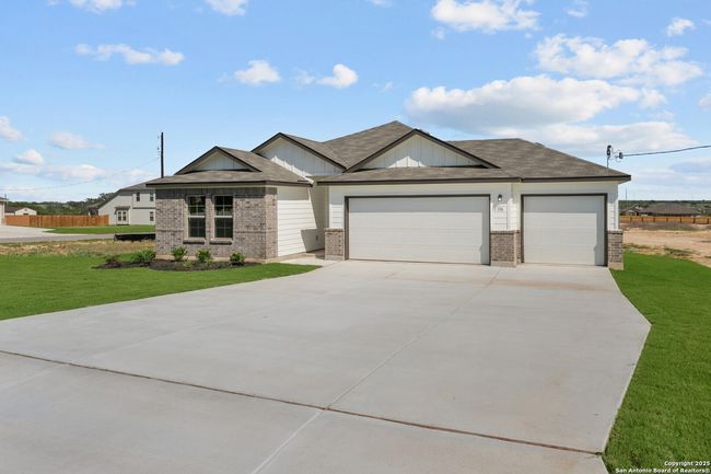 116 Cheyenne Dr, House other with 3 bedrooms, 2 bathrooms and null parking in Floresville TX | Image 35