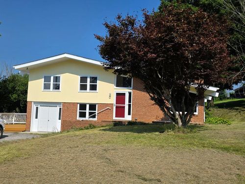 176 Crestwood Dr, Chilhowie, VA, 24319-4029 | Card Image