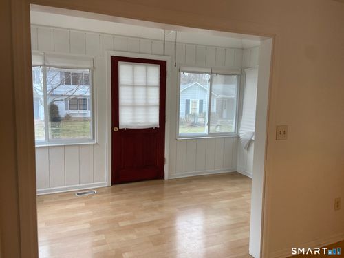 4 Mckendry Ct, Norwalk, CT, 06853-1018 | Card Image