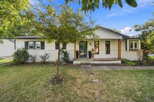 1805 Terry Ln, Andover, KS, 67002-9482 | Card Image