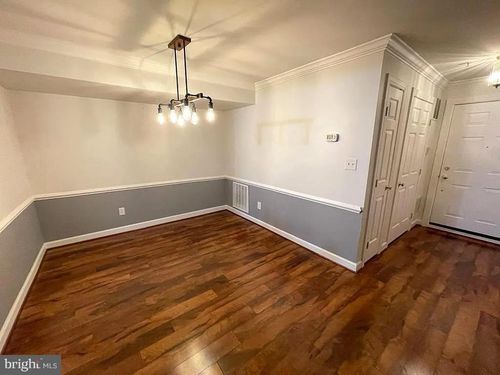 c-8303 Bluebird Way, LORTON, VA, 22079-2829 | Card Image