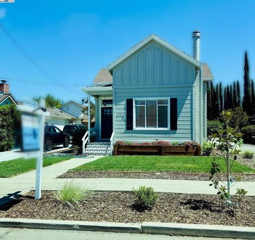 772 Mcleod St, Livermore, CA, 94550-4766 | Card Image