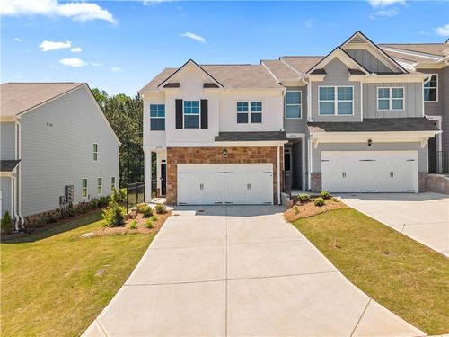 6710 Corryton St, Flowery Branch, GA, 30542-3880 | Card Image