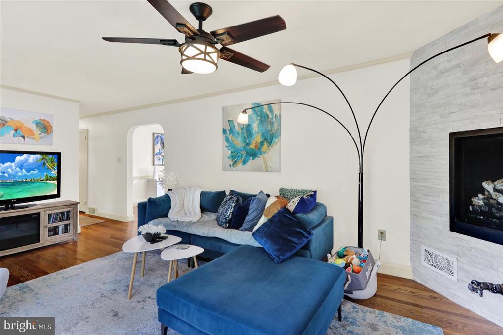 Residential in MILLERSVILLE 5