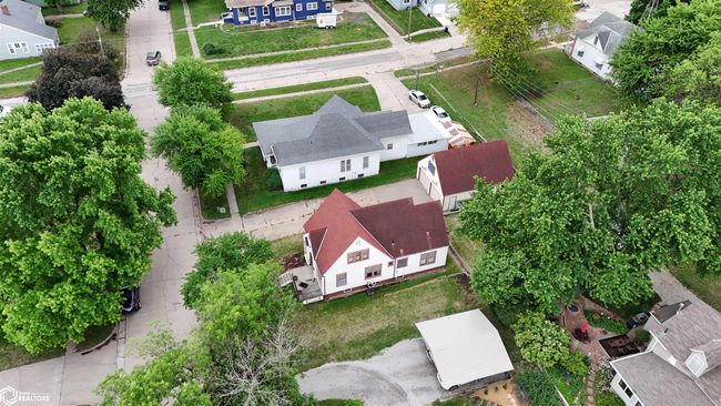 304 S Market St, House other with 3 bedrooms, 2 bathrooms and null parking in Rock port MO | Image 11